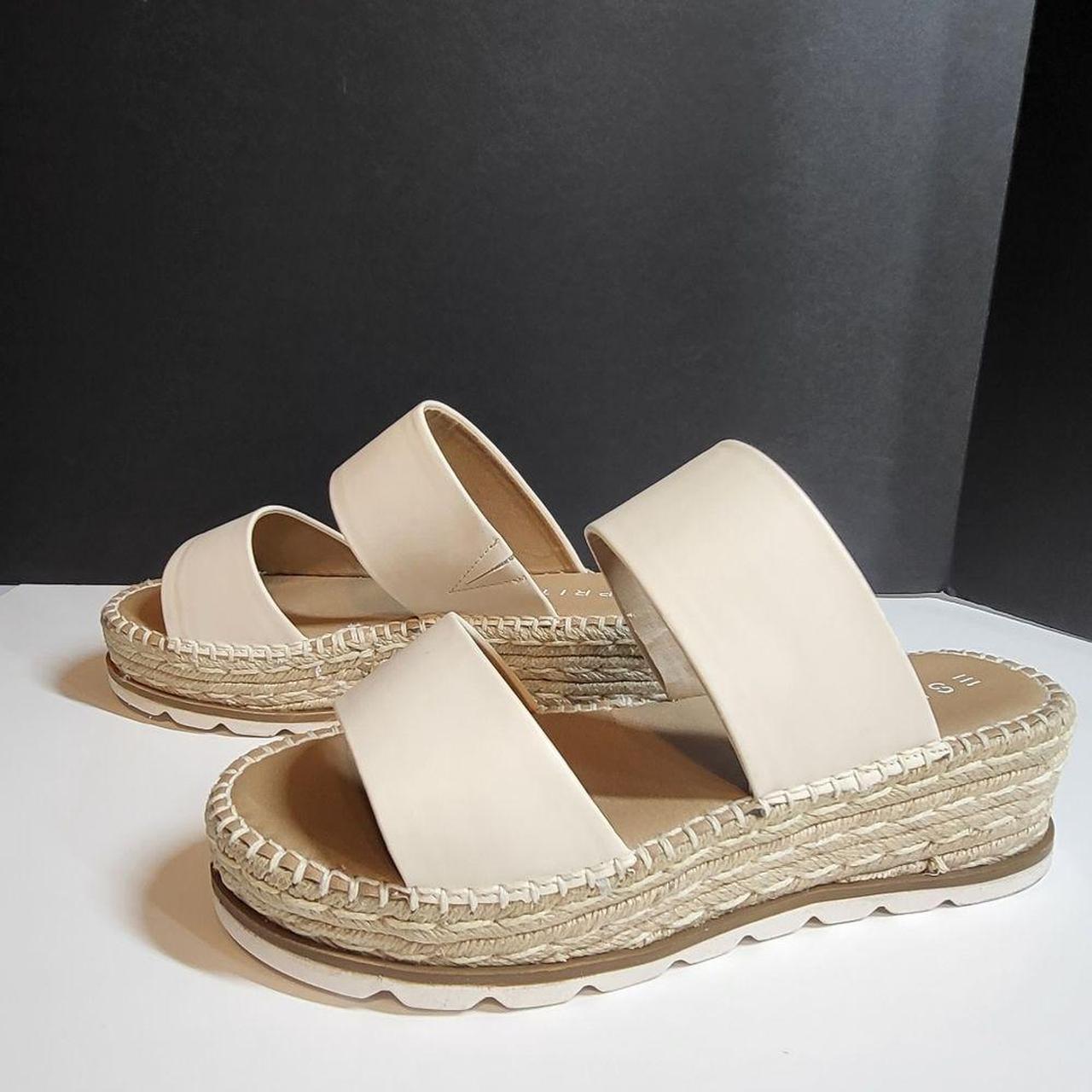 Size 2 wedge on sale sandals