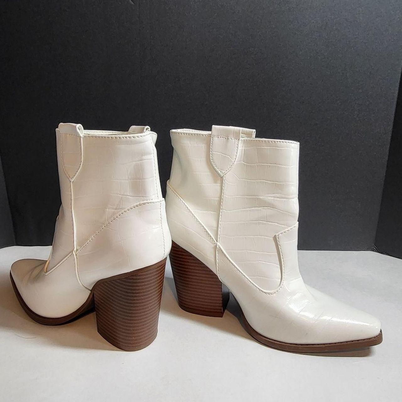 Qupid 2024 ankle booties