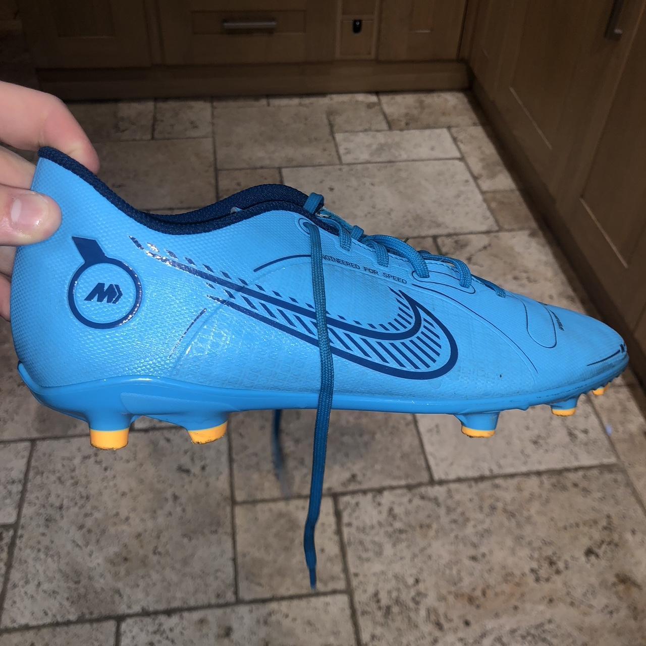 nike football boots size 9 uk