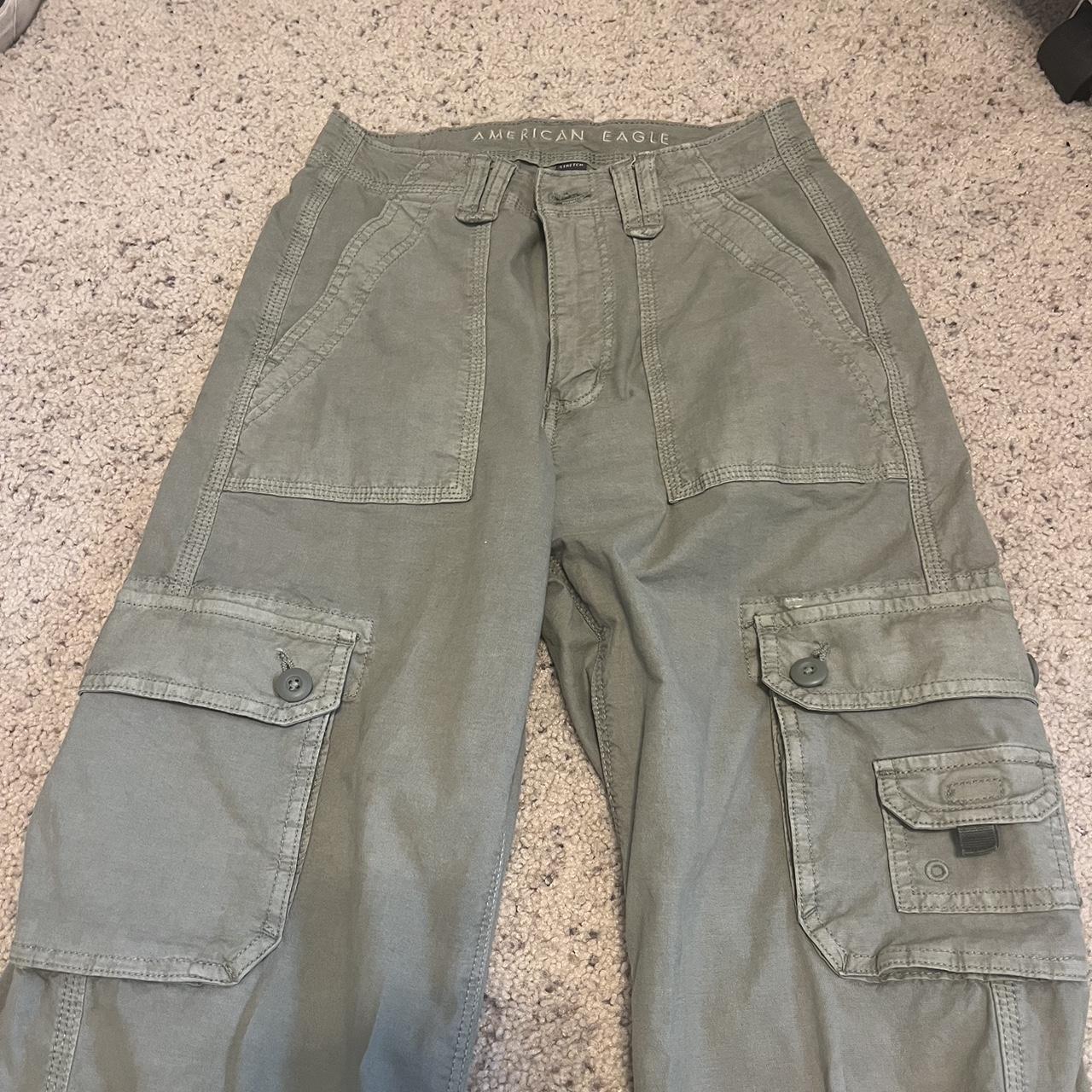 baggy green cargo pants from american eagle size... - Depop