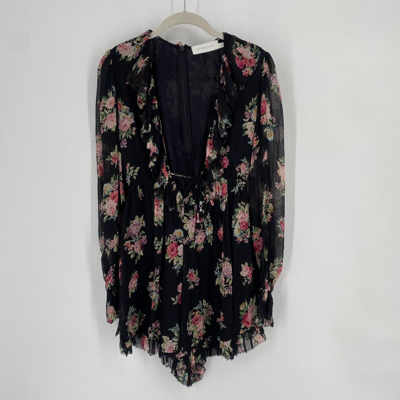 item listed by thecanarycloset
