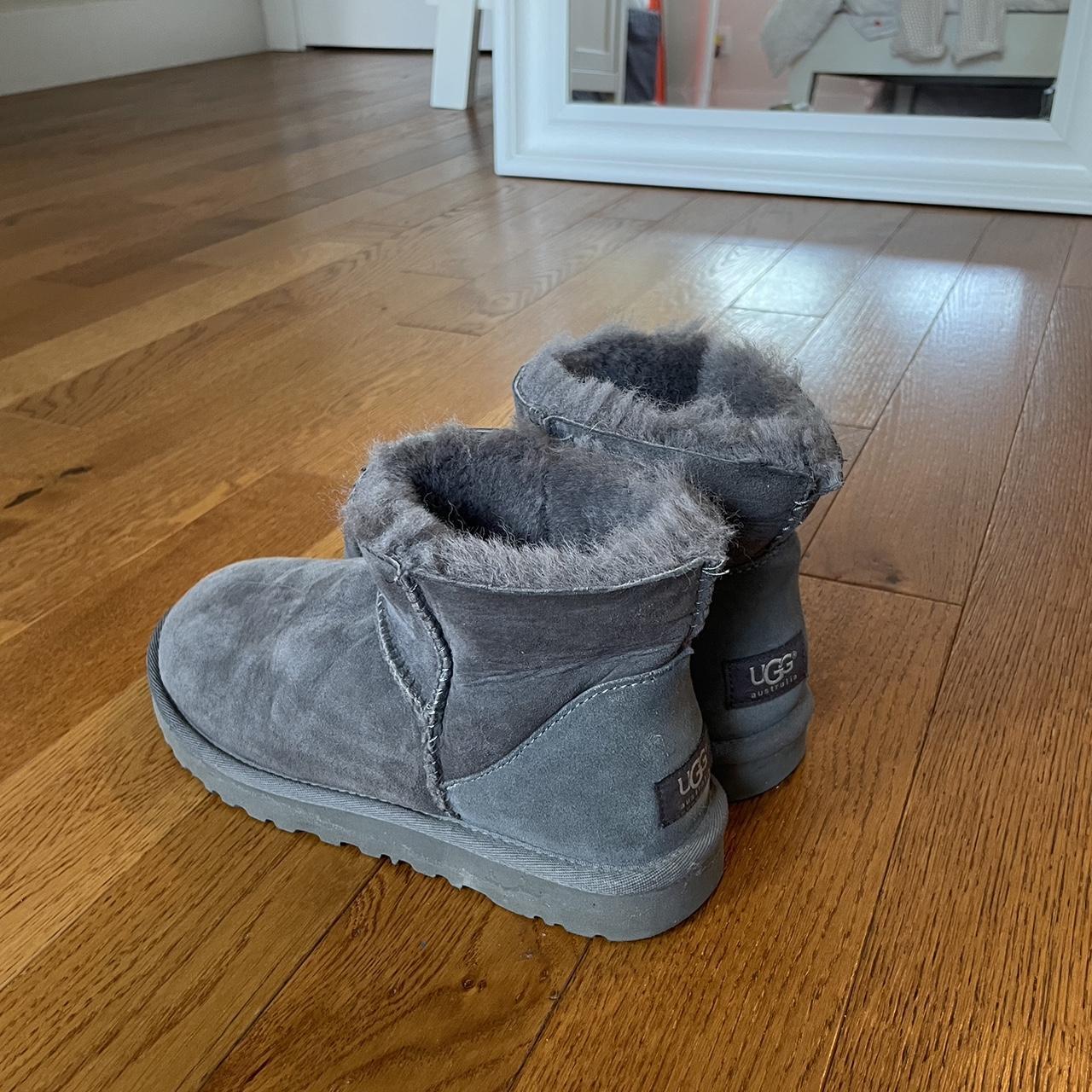 Grey low ugg boots best sale