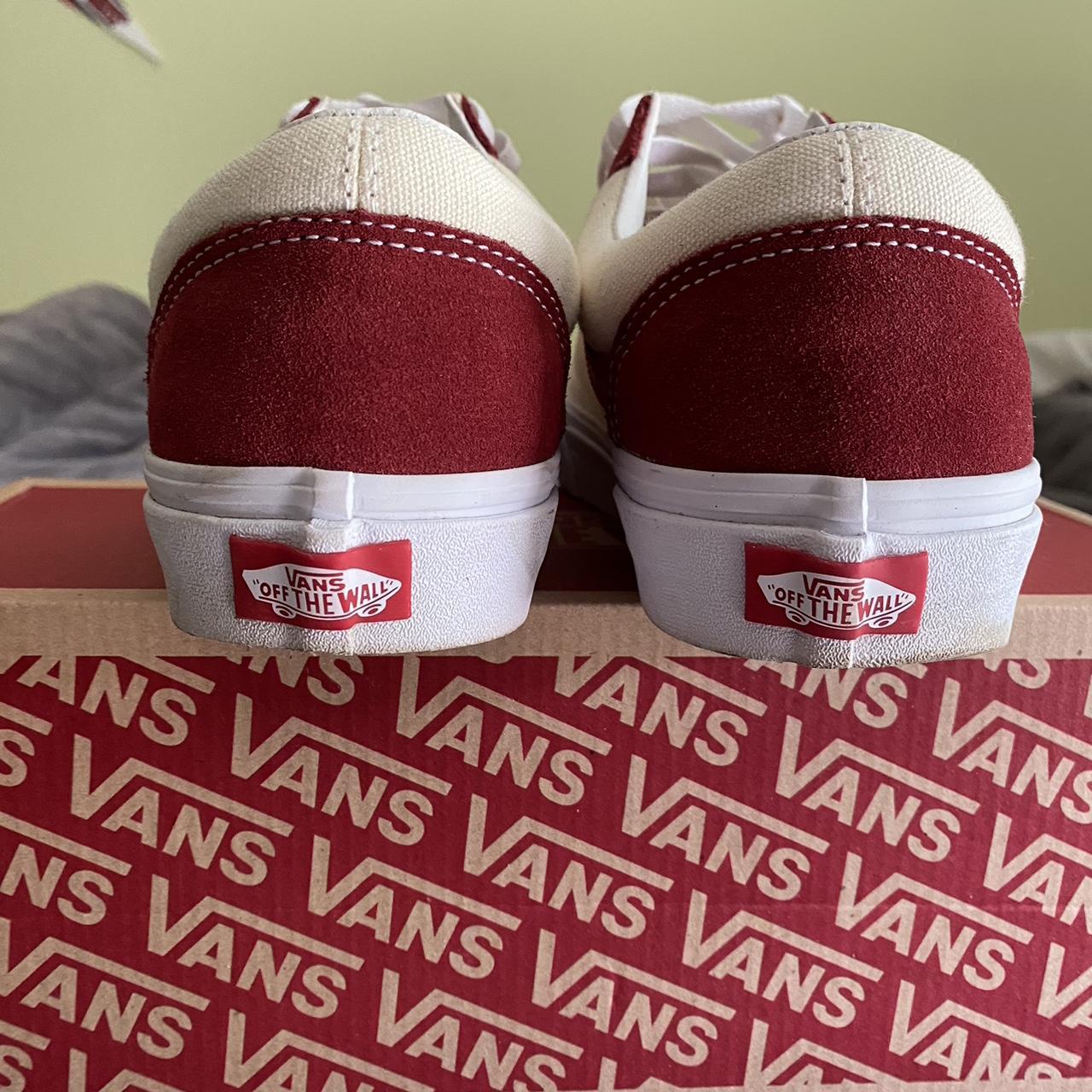 Vans authentic clearance maroon tumblr