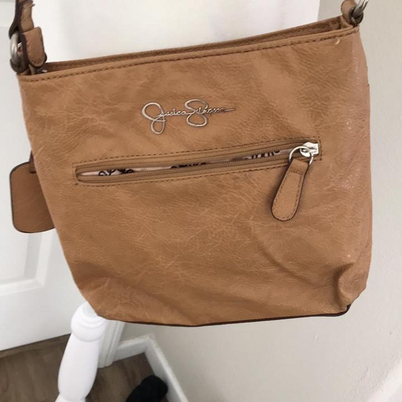 Jessica Simpson Crossbody bag ✨Never been used ✨Has - Depop