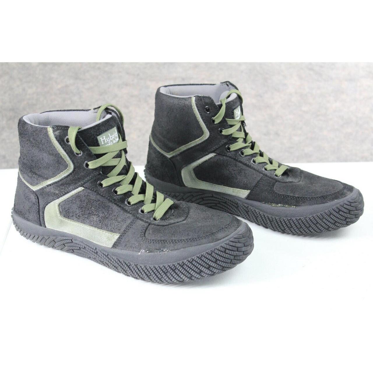 Cabela Men's Black and Green Boots | Depop