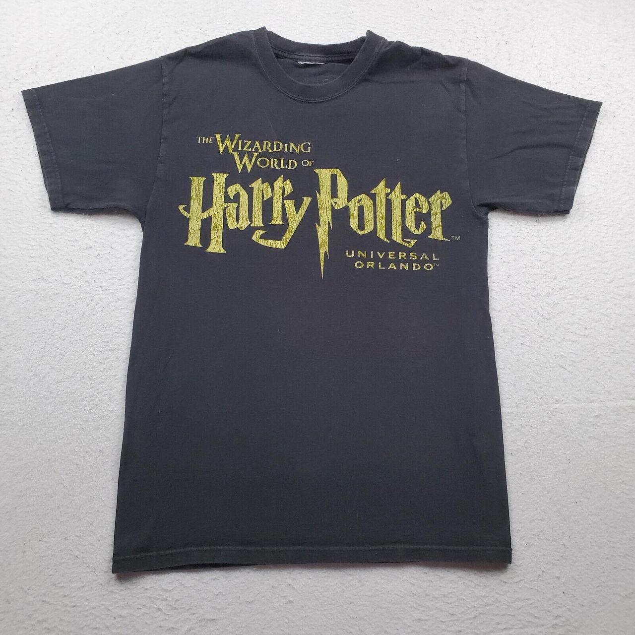 Harry Potter Men's Black and Gold T-shirt | Depop