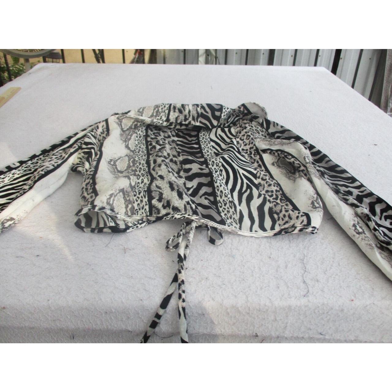 Wild Women's Black and White Blouse (3)