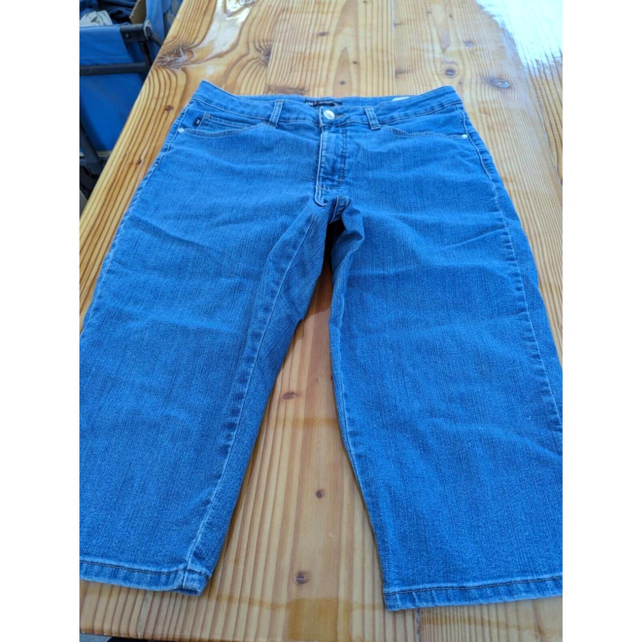 lee classic fit capri denim pants sz 14 M I... - Depop