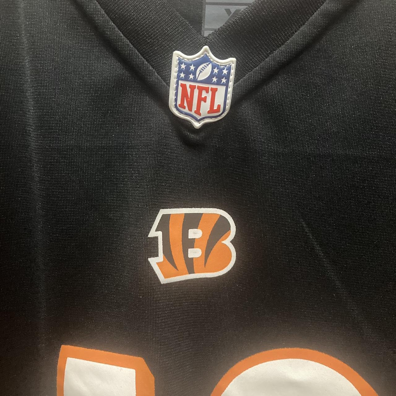 Cincinnati Bengals BenJarvus Green-Ellis #42 - Depop