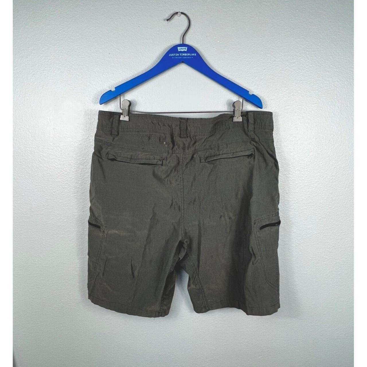 gerry-cargo-shorts-men-s-40-gray-at-the-knee-depop