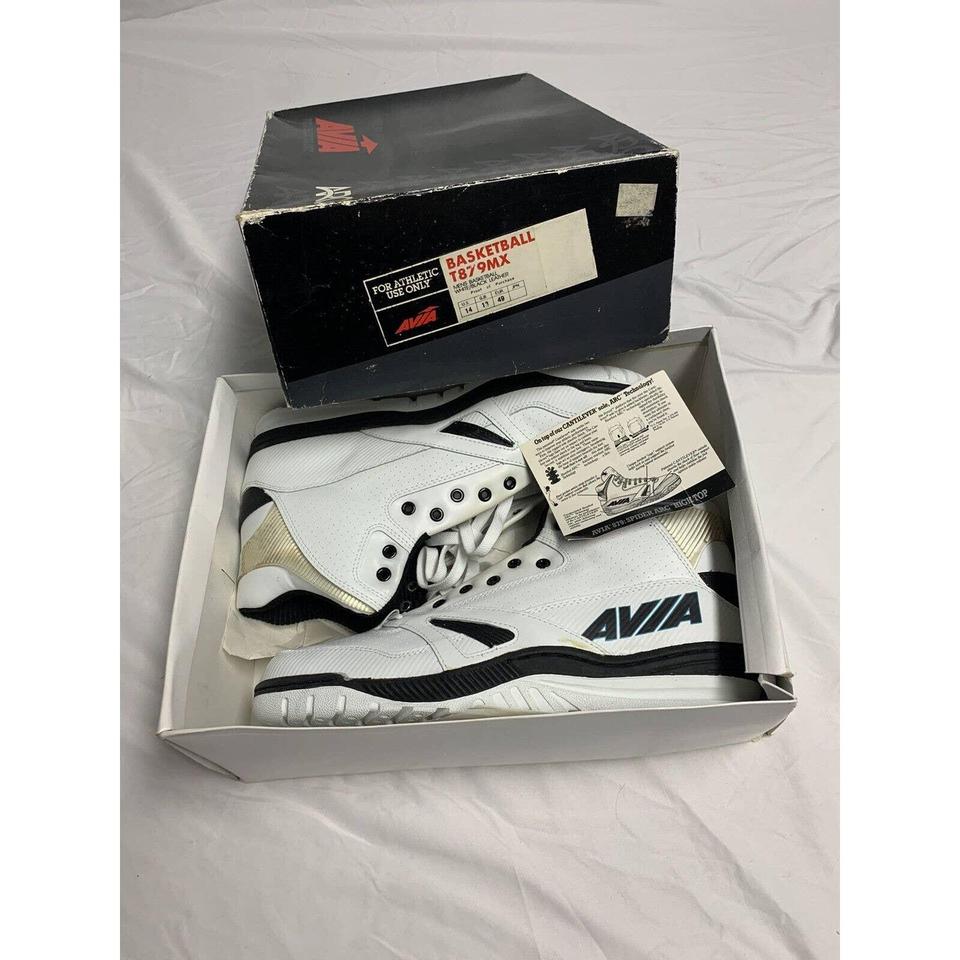 Vintage Sneakers Size 14 Super sick deadstock Avia - Depop