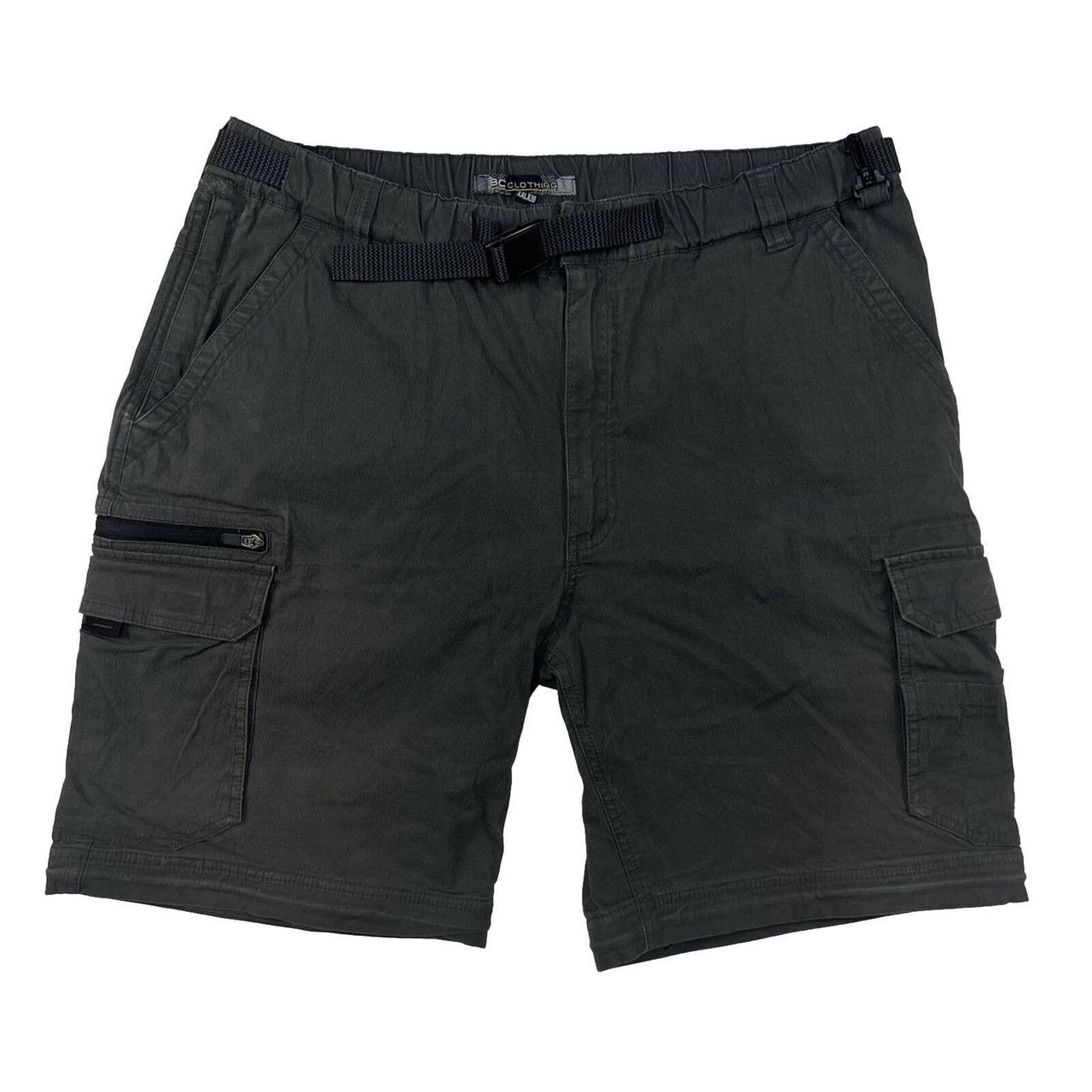 Vintage Y2K Baggy Cargo Shorts Size: 2XL Color:... - Depop