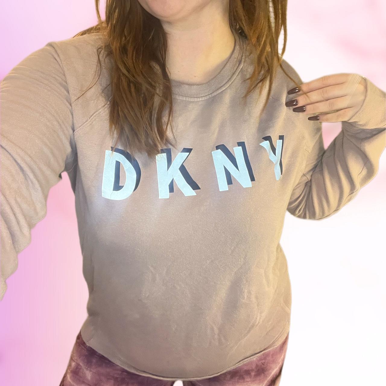 💗 DKNY Pullover Sweater , . reflective DKNY logo , .