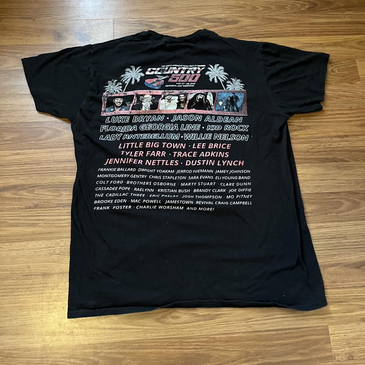 Vintage Daytona 500 Shirt , Can Fit A Small Or A... - Depop