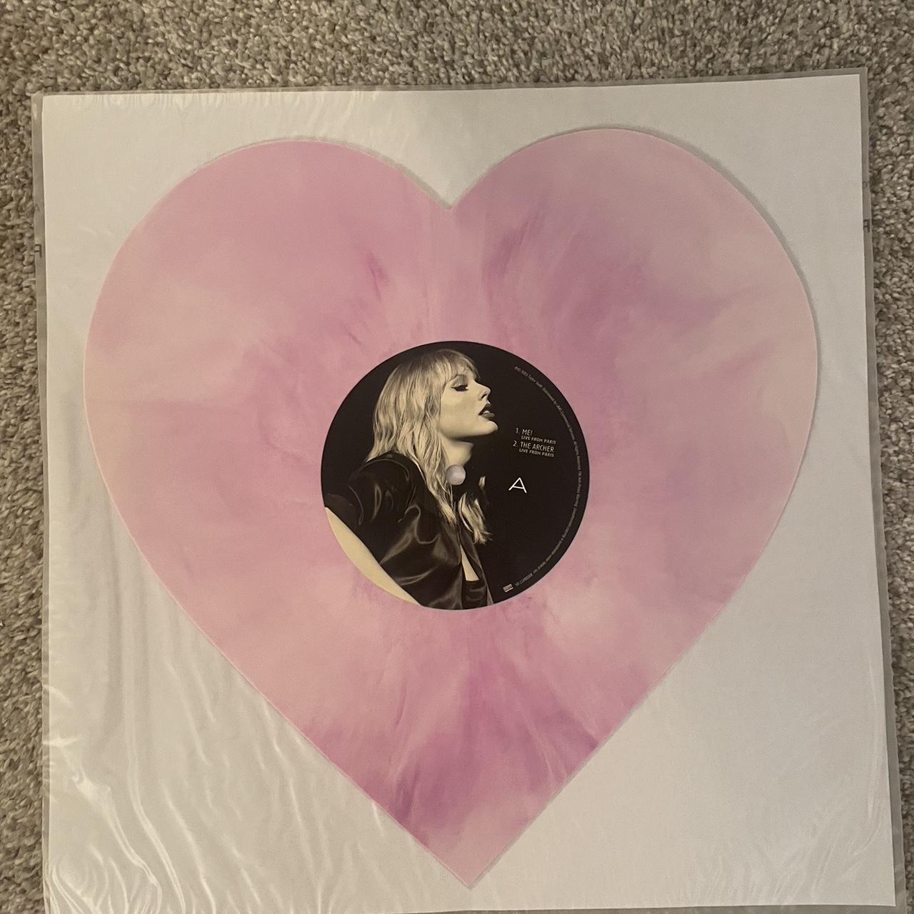 TAYLOR SWIFT LOVER (LIVE FROM PARIS) HEART hotsell SHAPED VINYL BRAND NEW