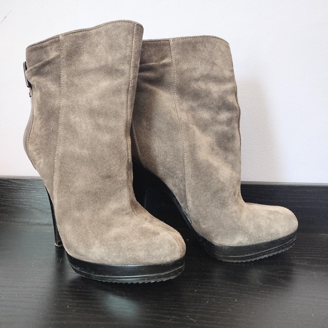 Michael Kors Women's Grey Boots | Depop