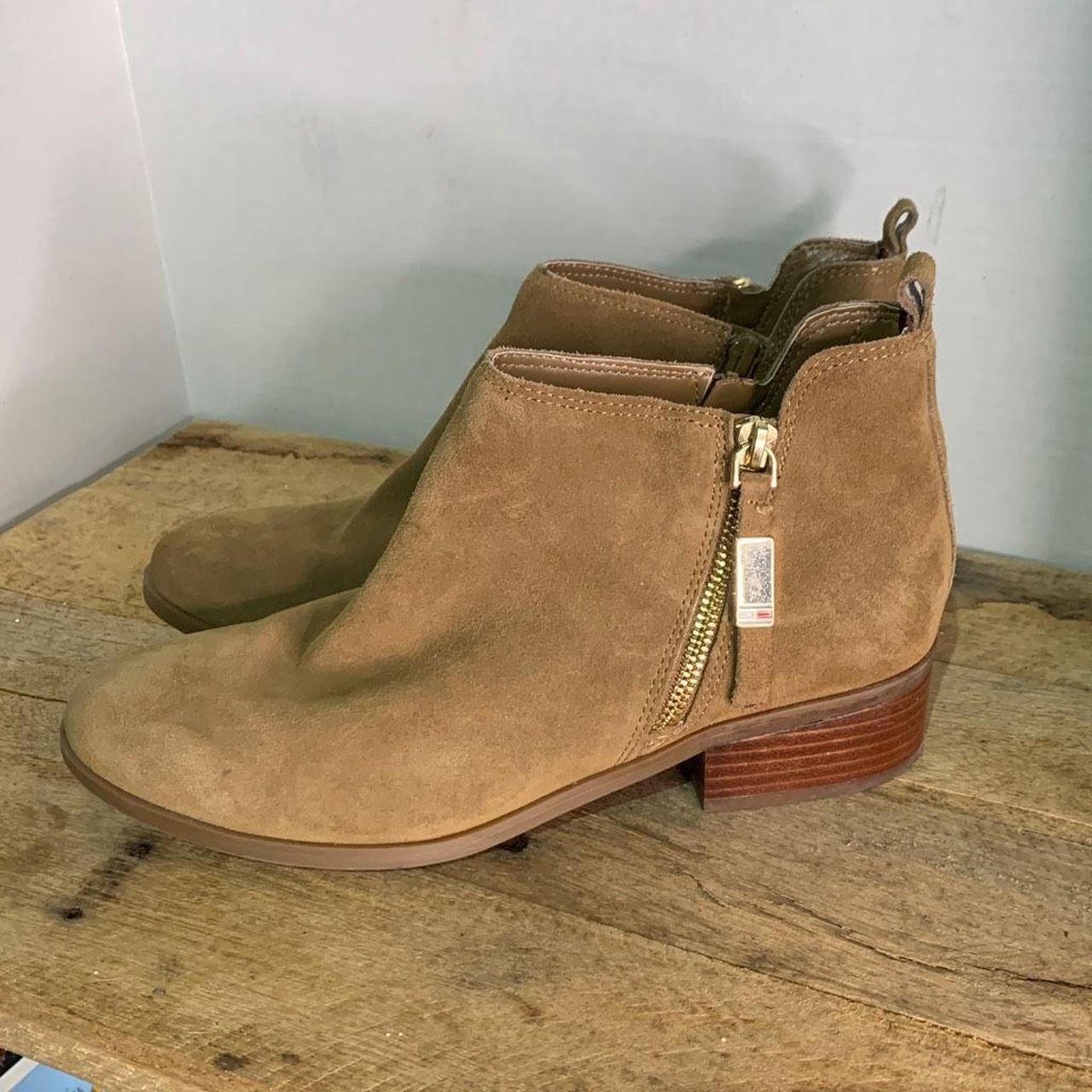 tommy hilfiger brown booties