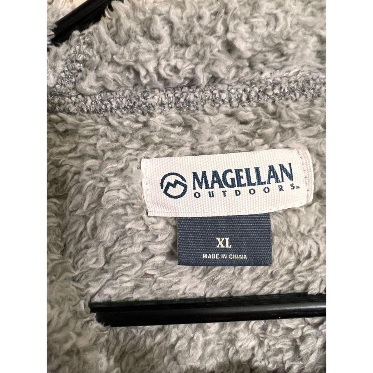 Y2K Magellan Outdoors Fleece Jacket! No major flaws - Depop