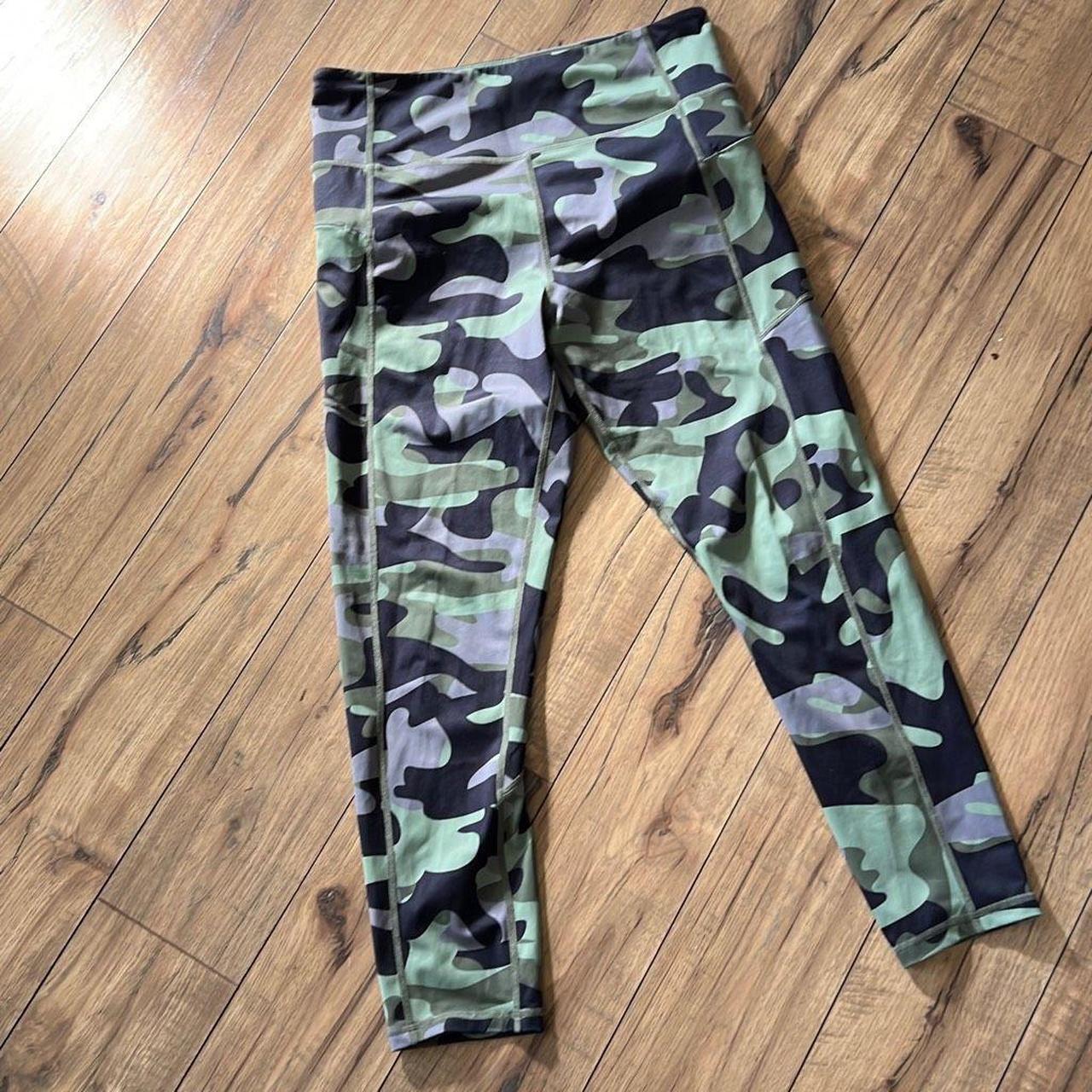 Zyia size 14-16 women's camouflage athletic work out - Depop