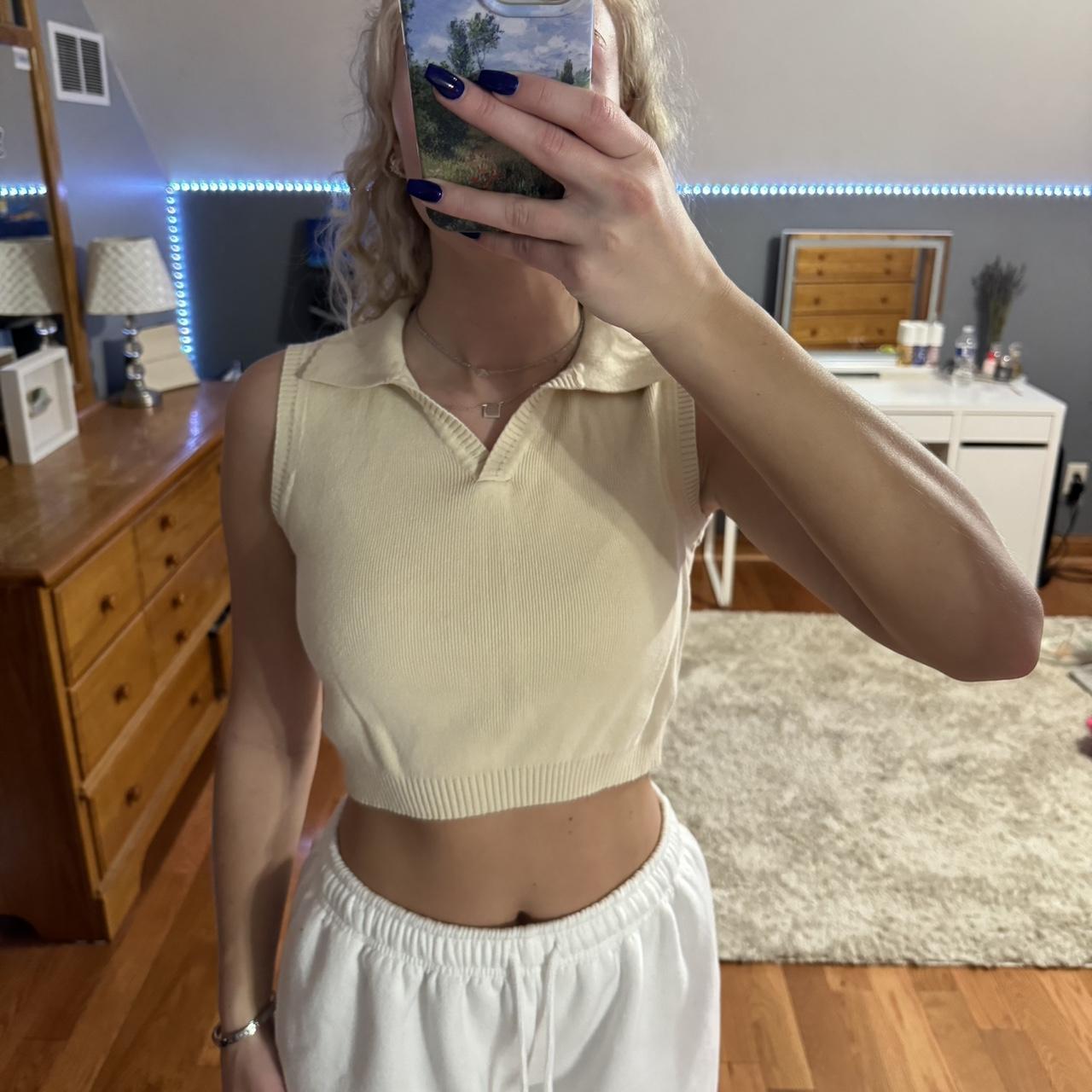 Brandy Melville crop top - Depop