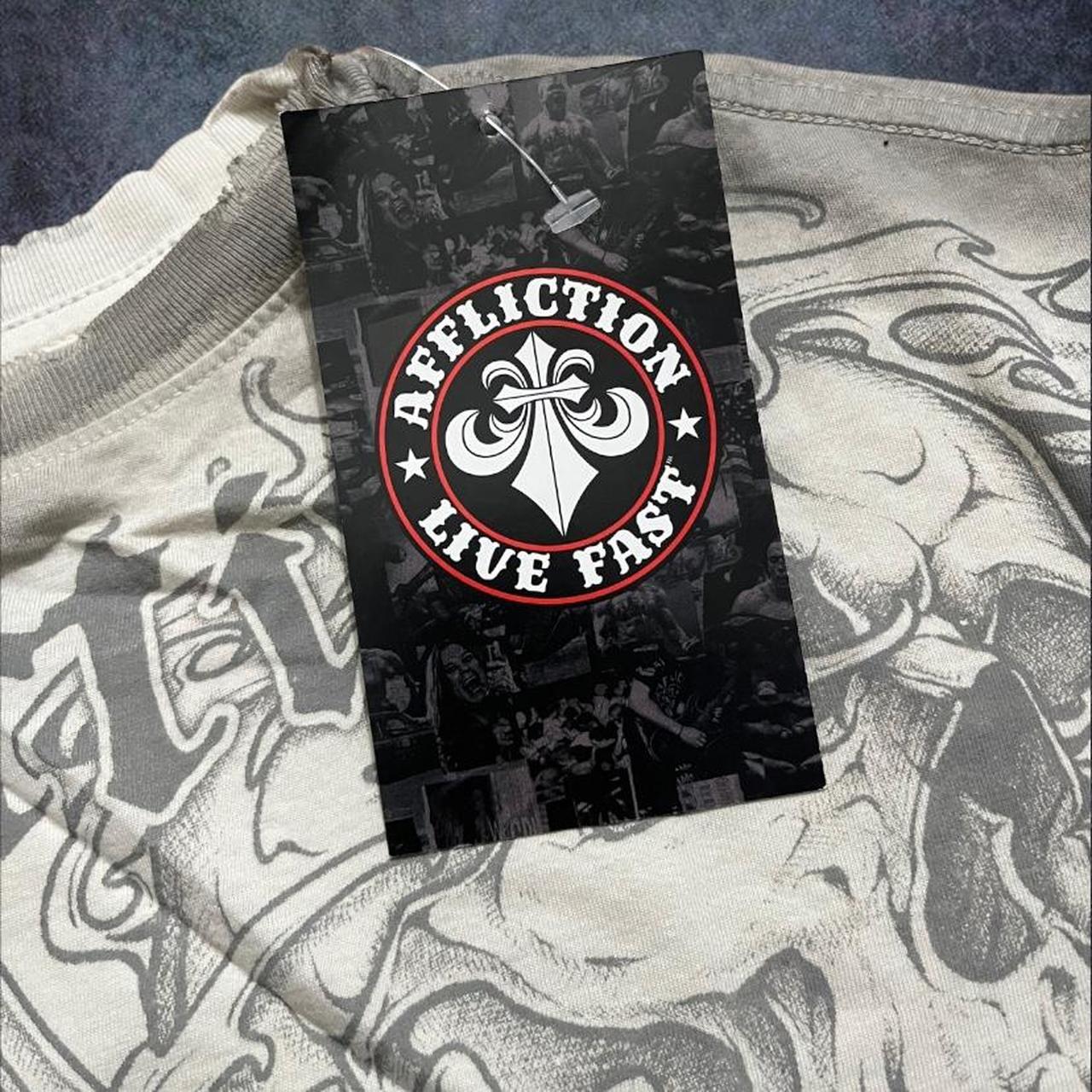 Affliction Men's Grey and White T-shirt (5)