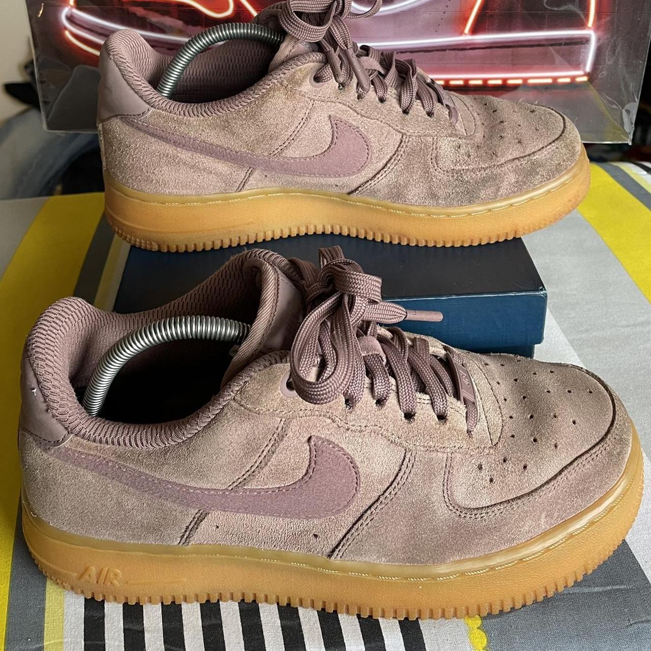 nike mauve air force 1 trainers with gum sole