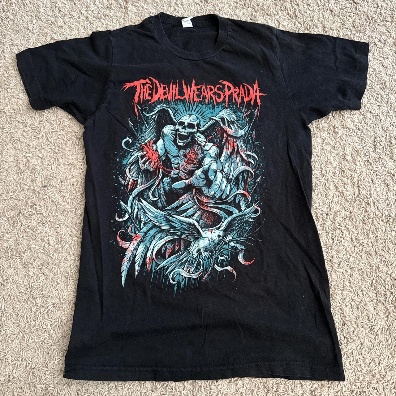 Prada t-shirt - Depop