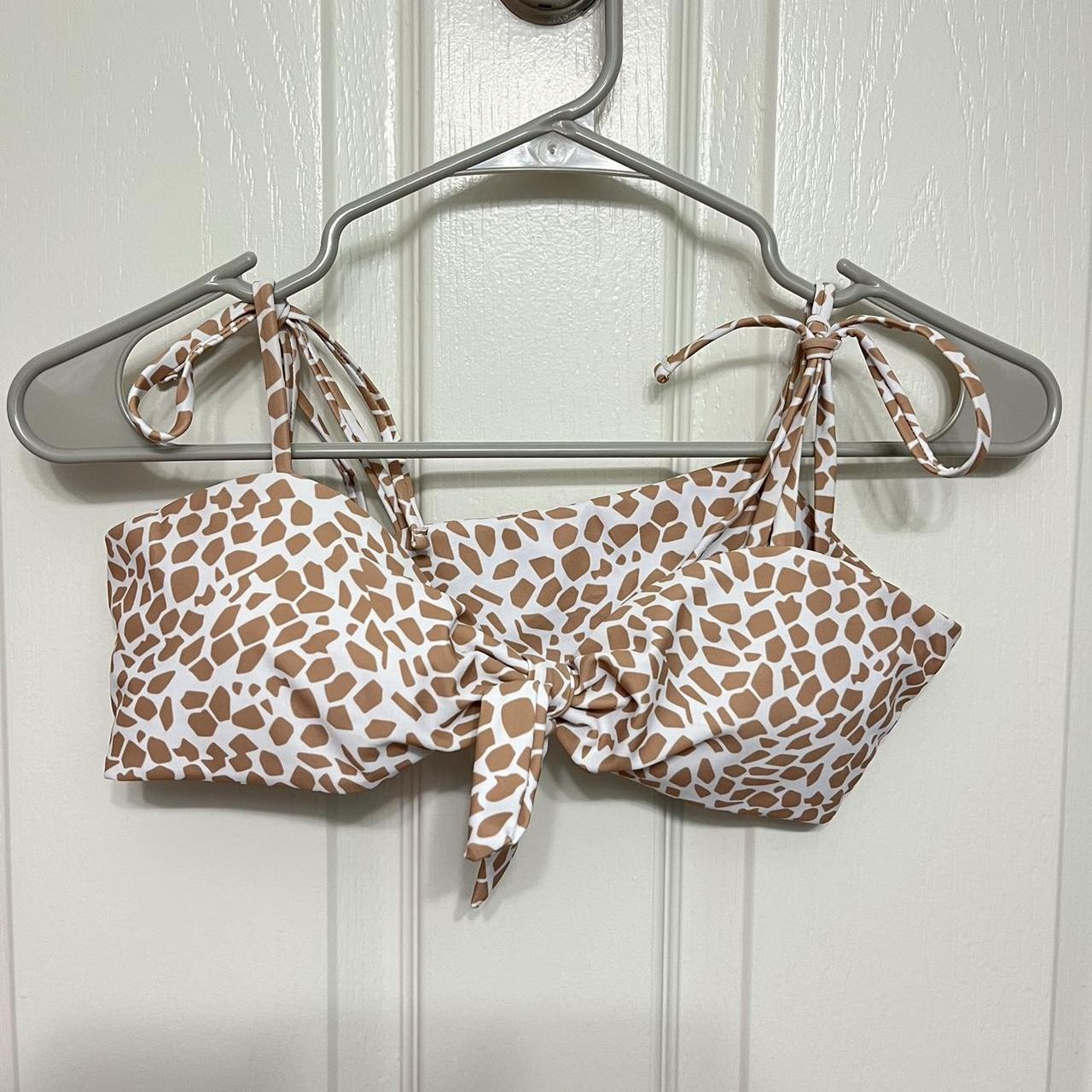 Aurelle giraffe print, tie front top & bottom. Top... Depop