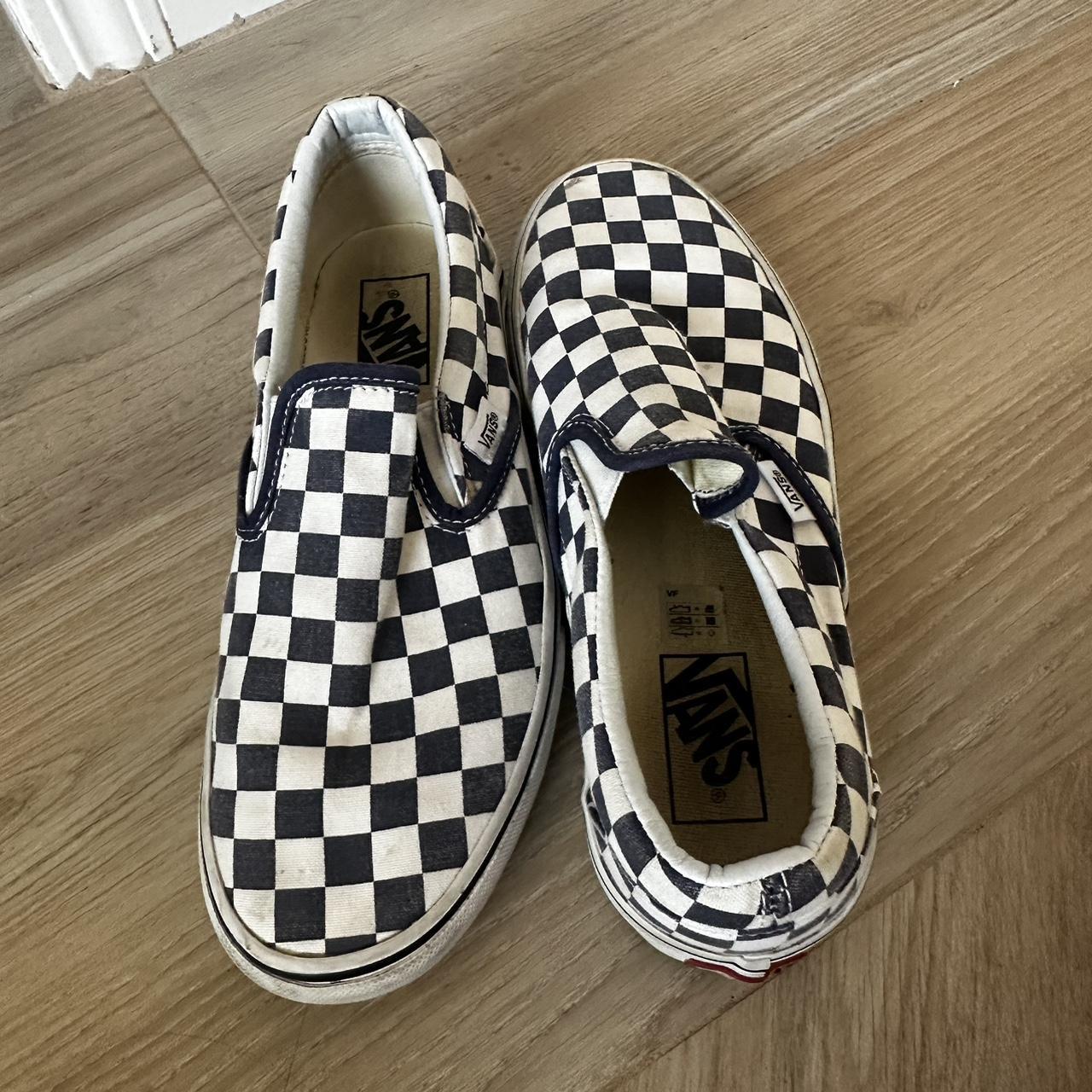 How can you hot sale clean checkered vans