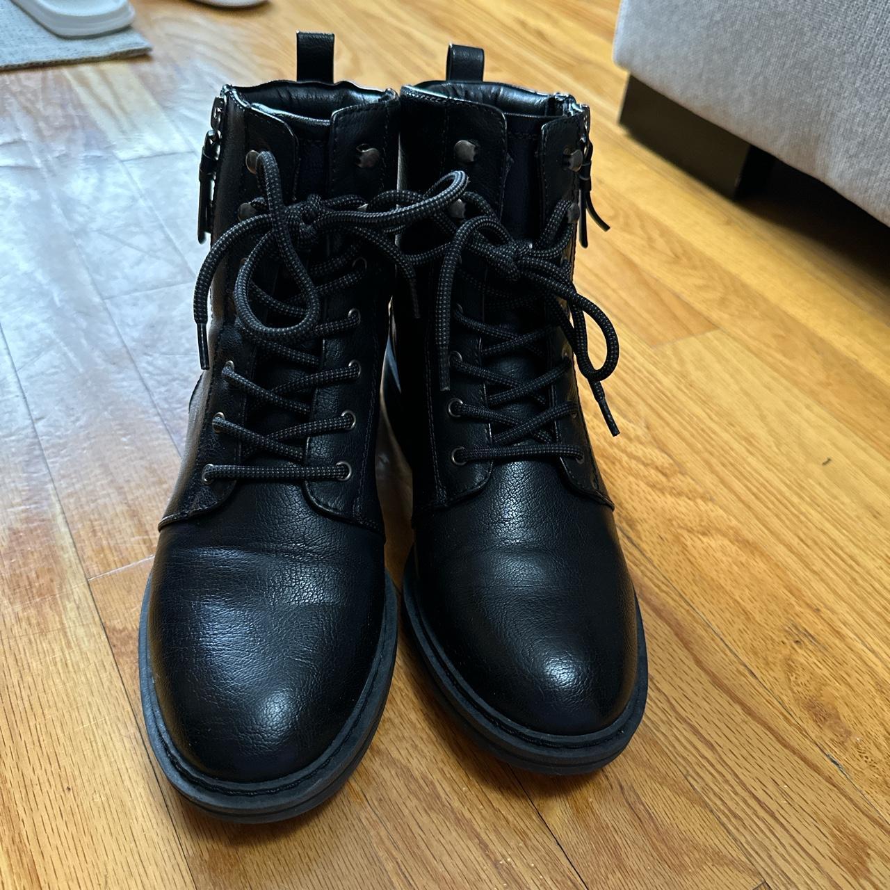 Baretraps Women's Black Boots | Depop