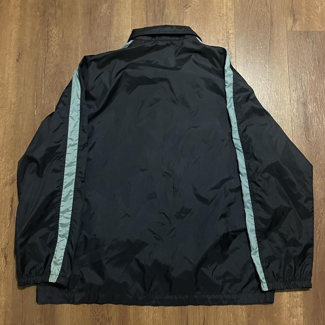 Nike Men's Black and Grey Jacket | Depop