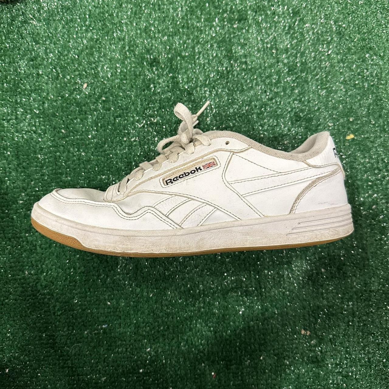 Vintage Reebok Style Sneakers!!! size 9 in... - Depop