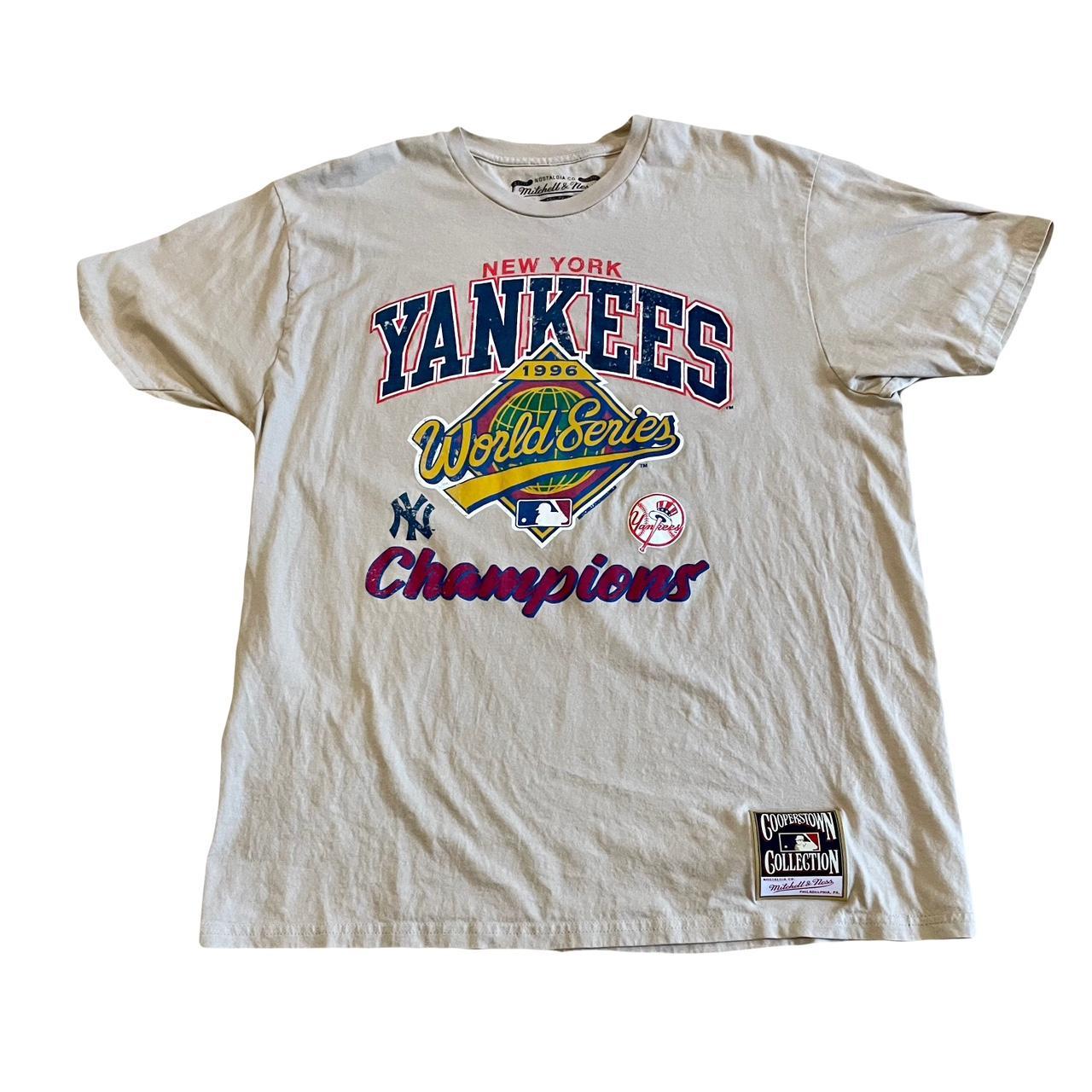 Mitchell & Ness New York Yankees Tee *Sleeves are a - Depop