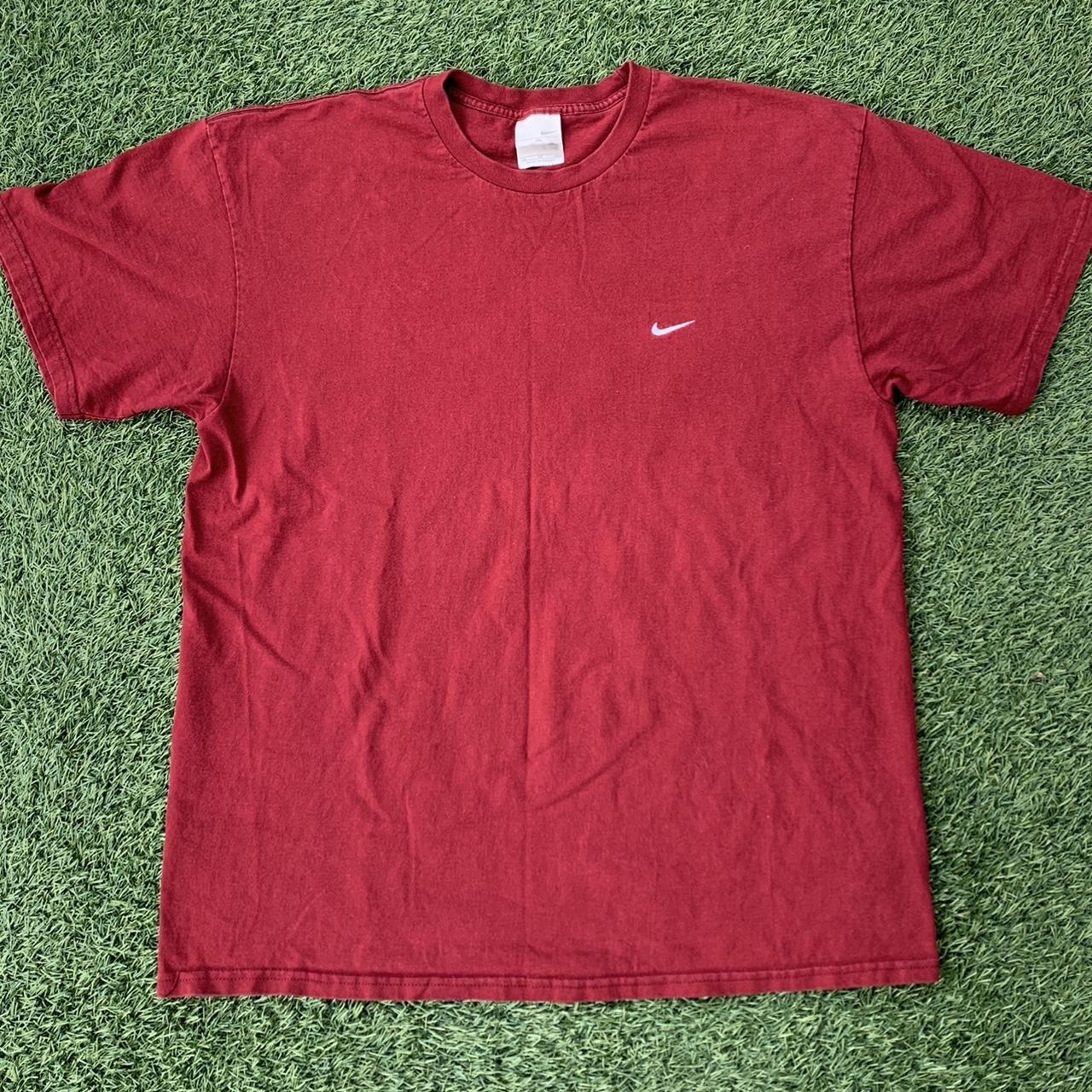 Early 2000’s Nike Mini Swoosh T-Shirt - Hmu with any... - Depop