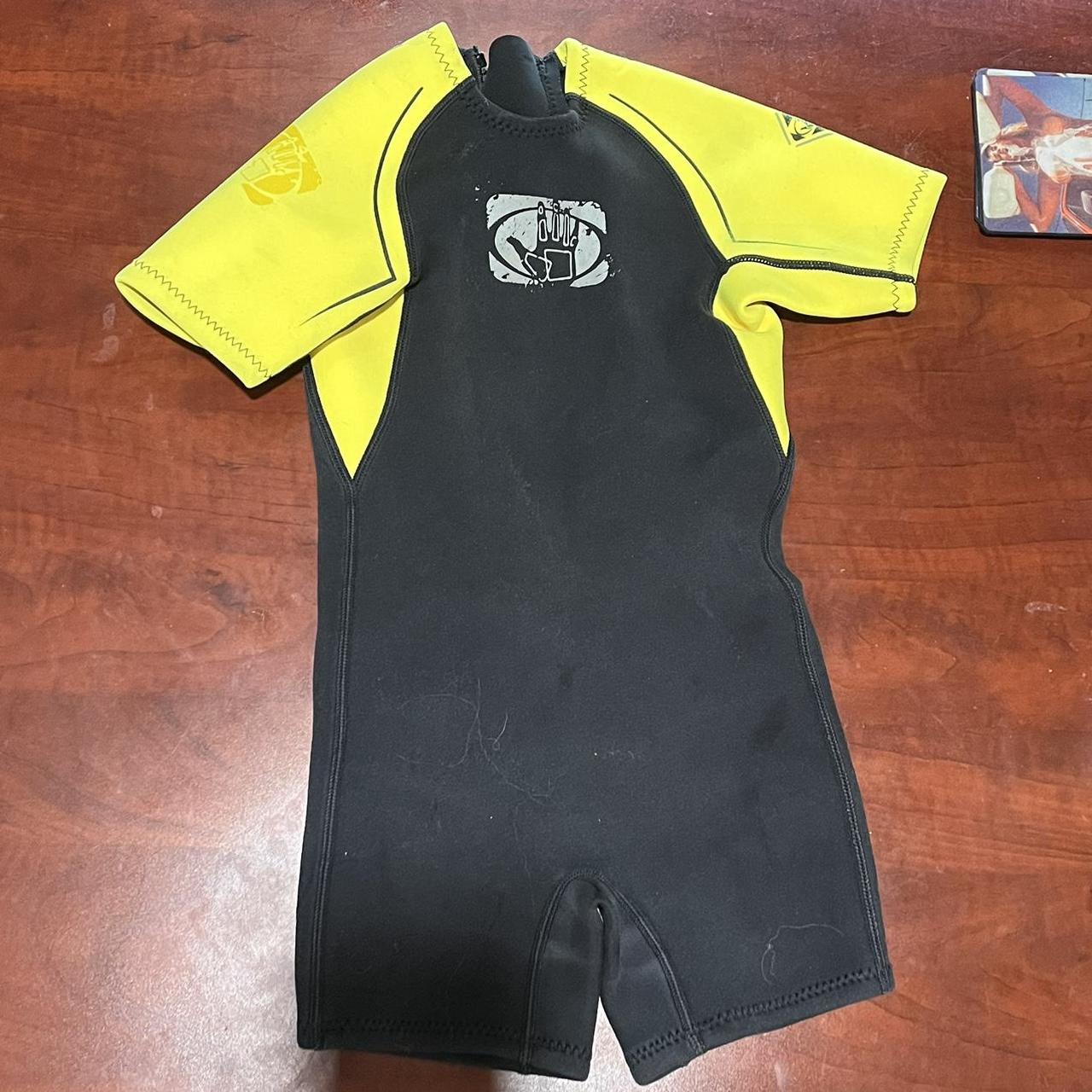 Children’s body glove wetsuit Size C2 Great... Depop