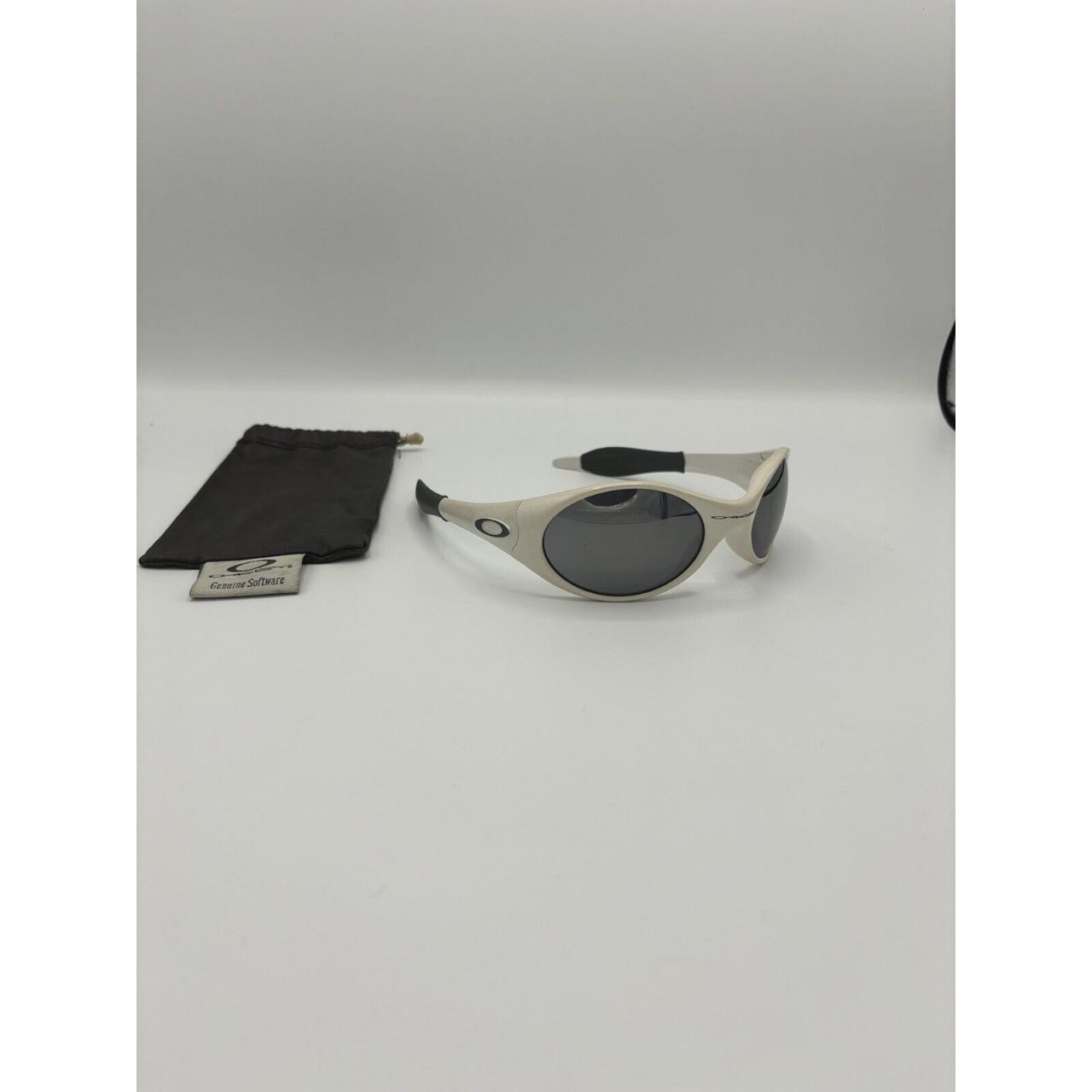 90's Oakley Trenchcoat Sunglasses Vintage Pearl | Depop