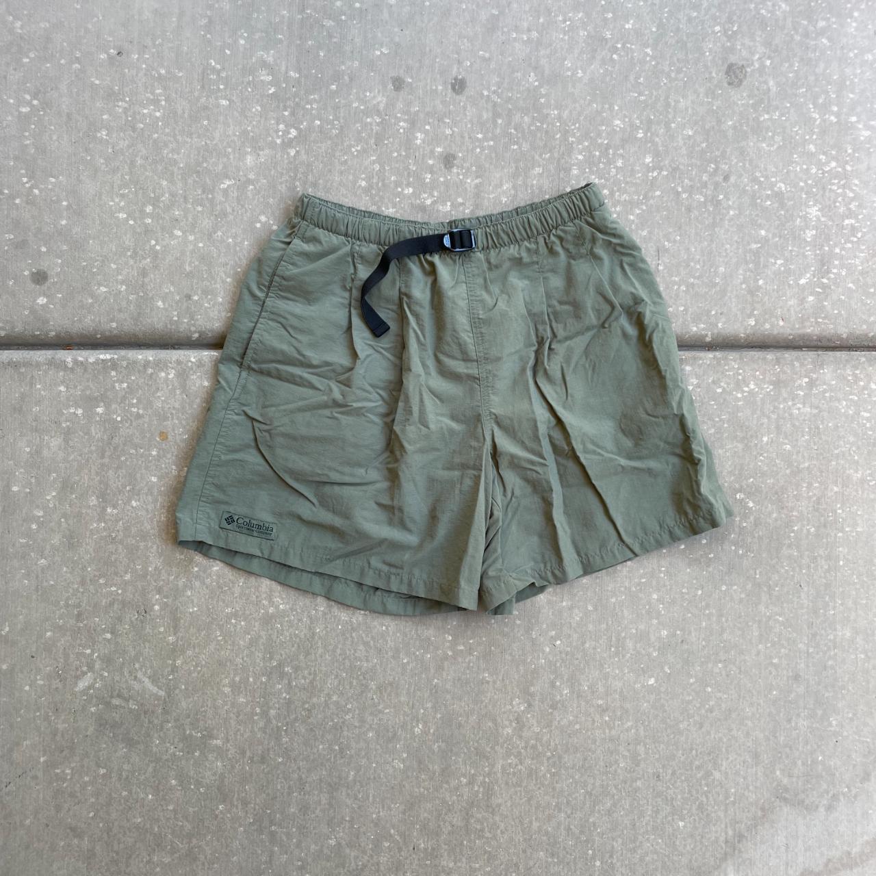 Columbia Sportswear Men's Khaki Shorts Depop