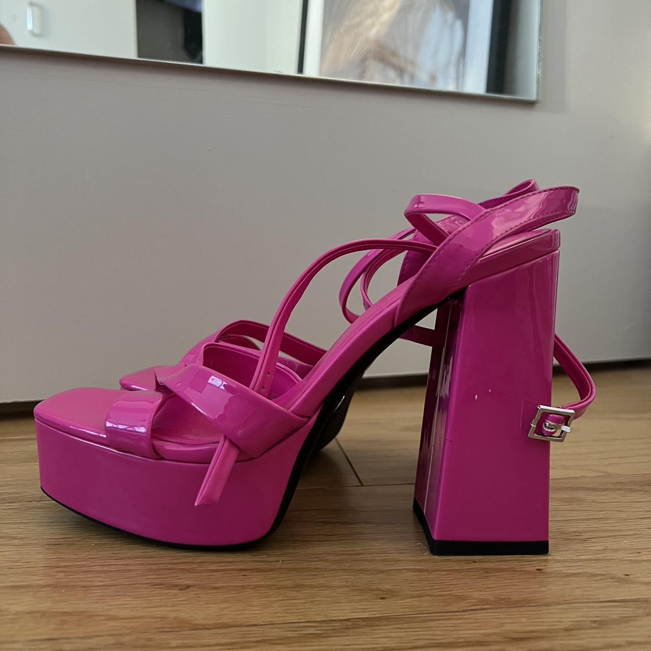Zara hot pink platform heels (super fun, Depop