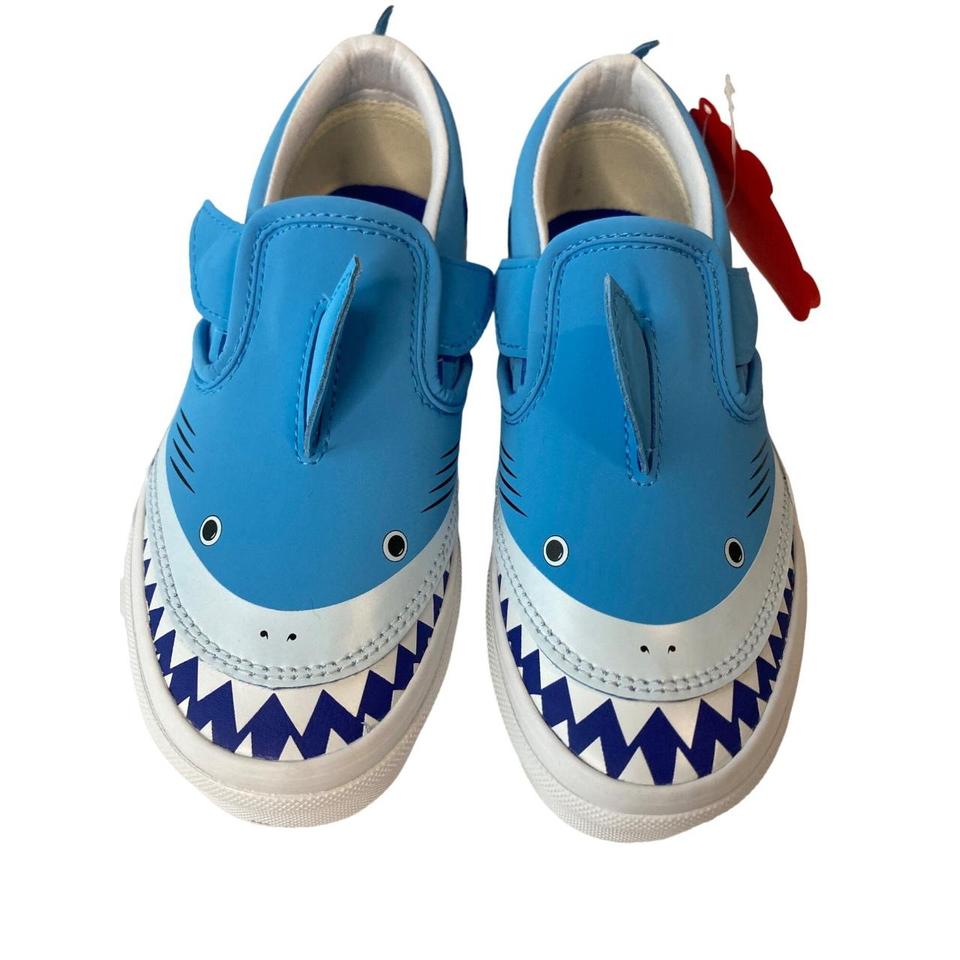 Old navy sale shark shoes