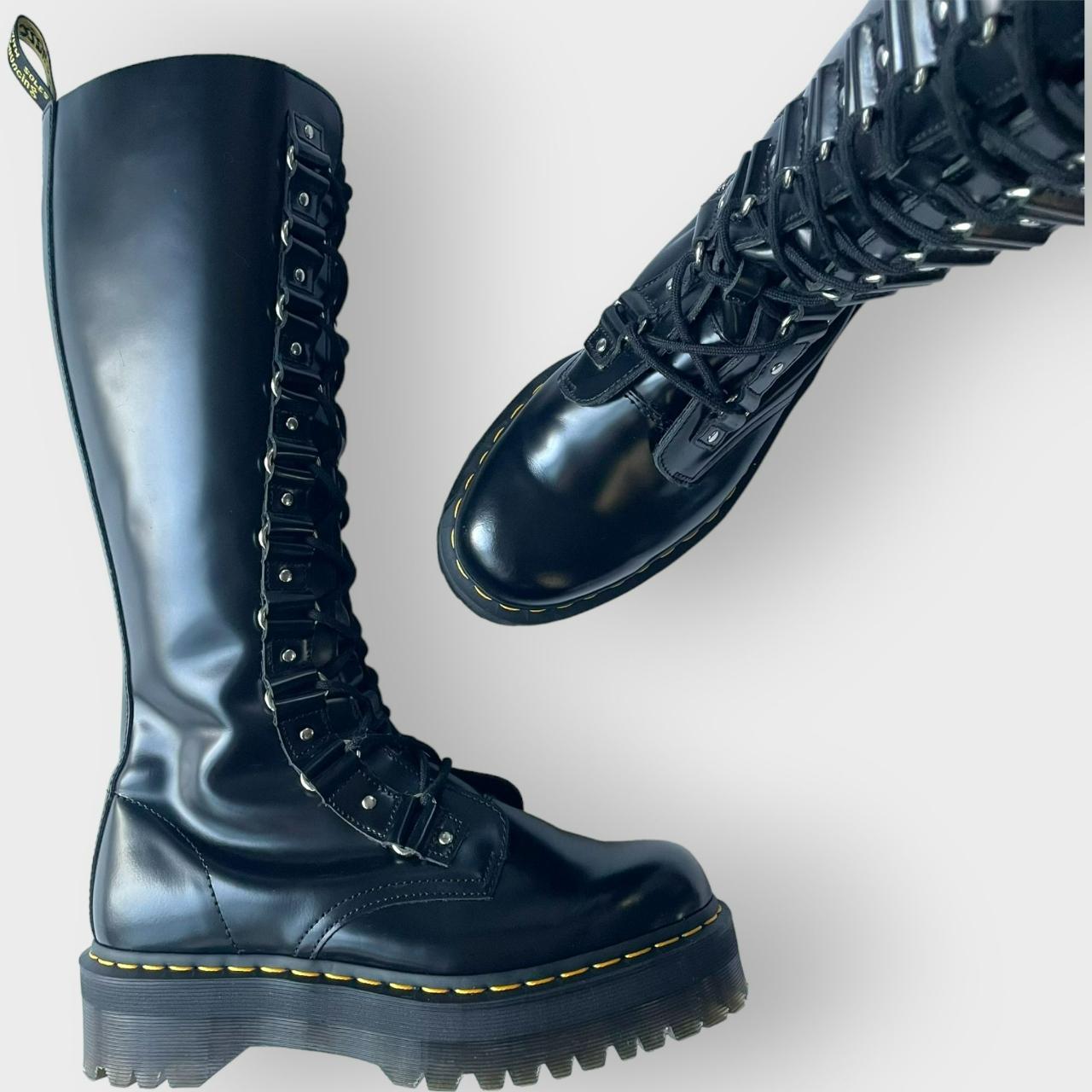 Dr. Martens US Size 10 UK Size 8 EU Size 42 Smooth... Depop