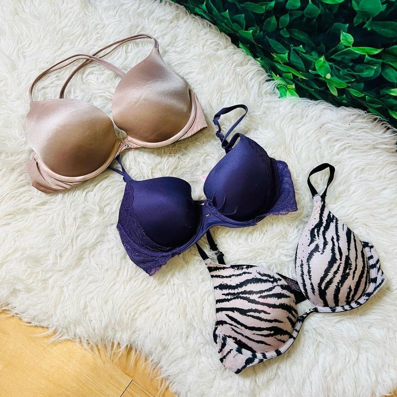 Victoria's Secret bundle / lot 2 bras 34C . In great | Depop