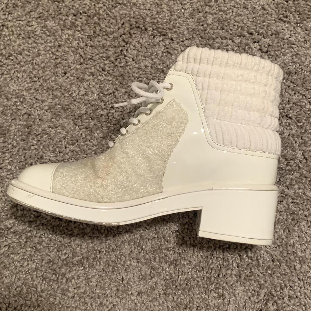 ugg nursing shoes