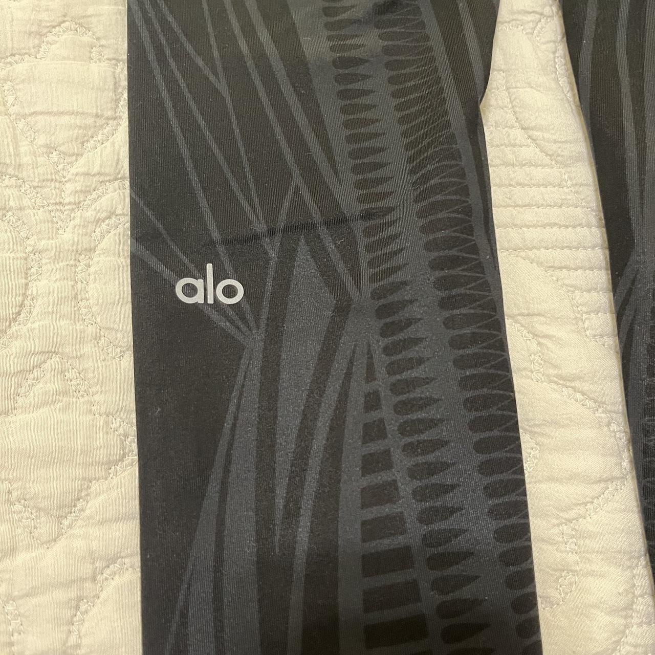 ALO yoga black leggings #aloyoga #alo #aloleggings - Depop