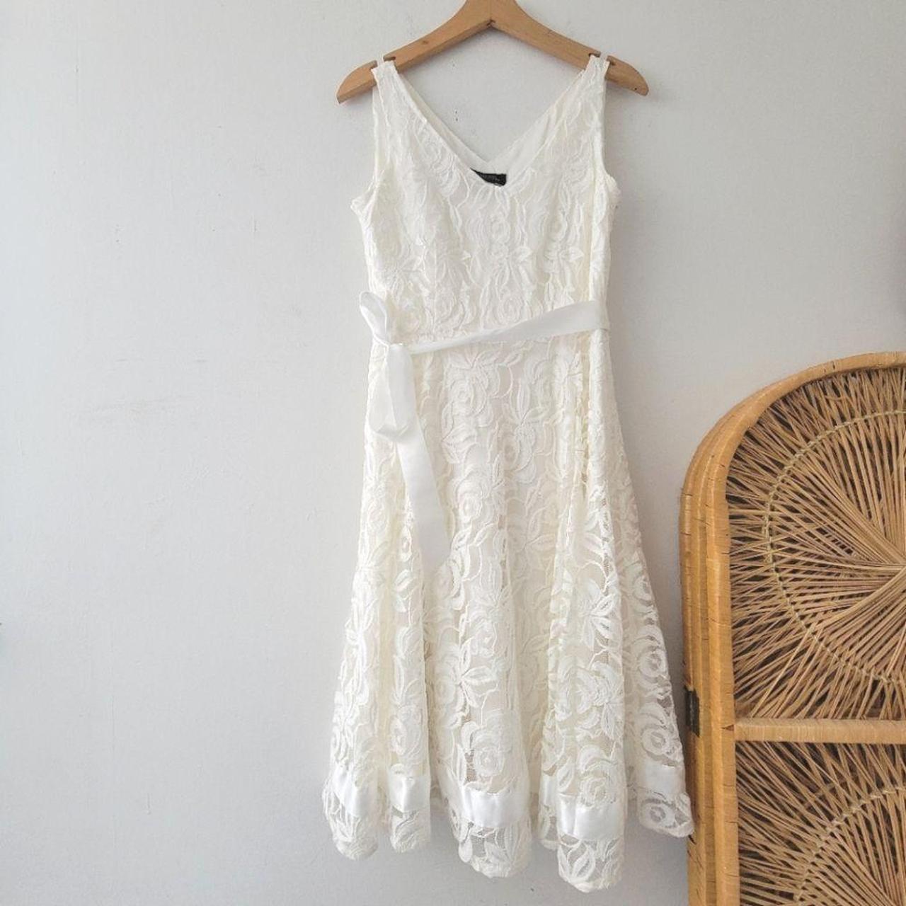 Tahari white shop lace dress