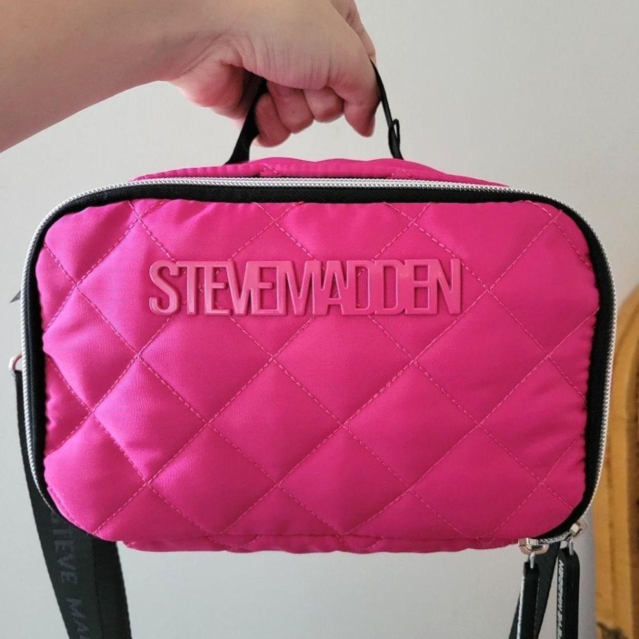 lunch tote from Steve Madden hot pink with black. Depop