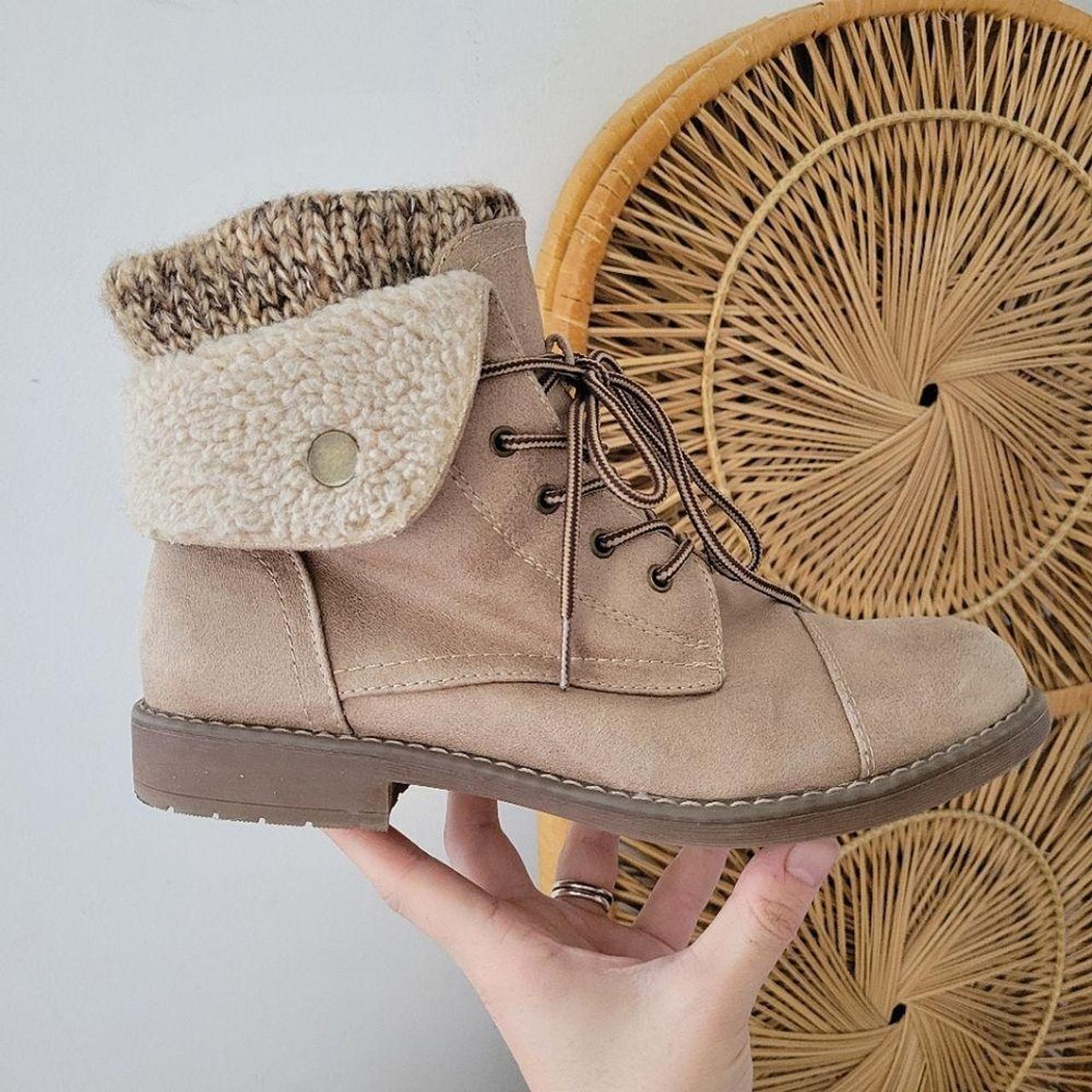 ankle boots from Cliffs by White Mountain tan . Depop