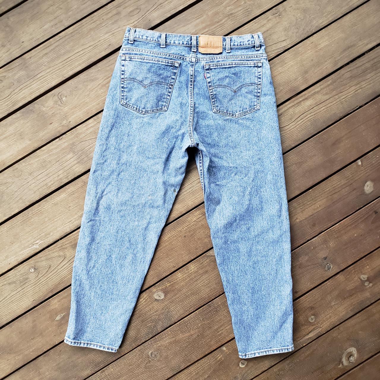 Vintage Levi's 550 Light Wash Denim Blue Jeans... - Depop