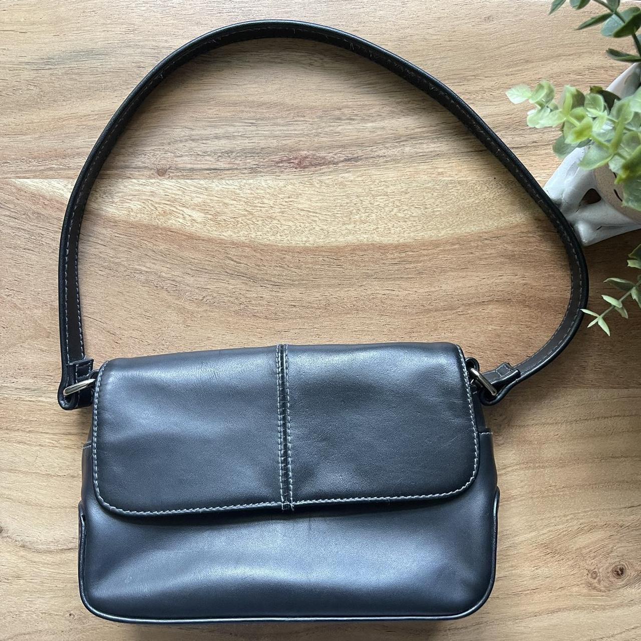 vintage small shoulder bag 🎸 leather cherokee bag... - Depop