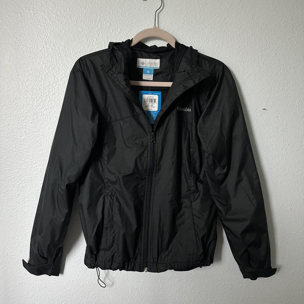 Columbia jacket 🧥 Small 23x24 Small blemishes marks - Depop