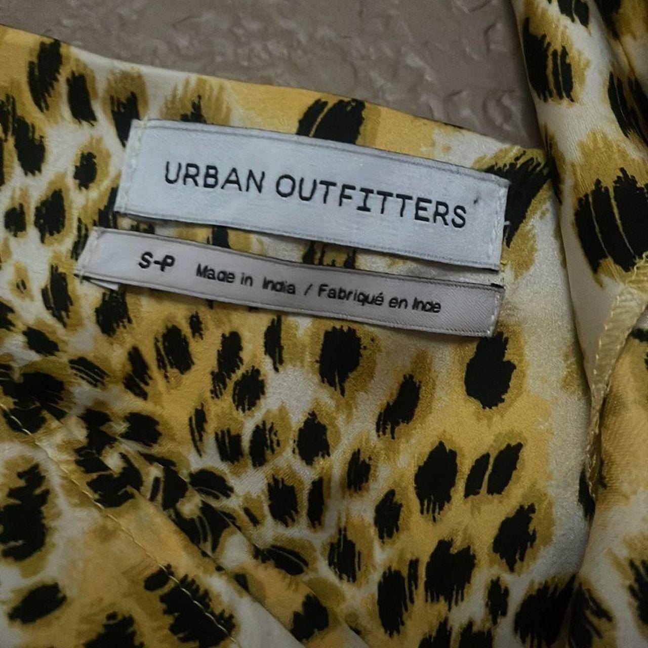 Urban Outfitters Women's Gold and Black Vests-tanks-camis (4)